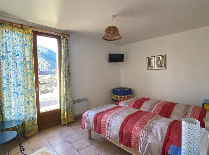 Ferme-auberge Le Cochon Du Madres