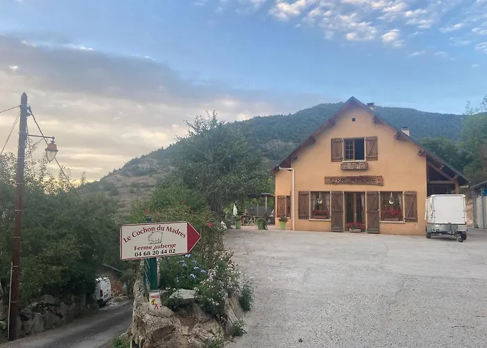 Bed and Breakfast Ferme-auberge Le Cochon Du Madres Escouloubre